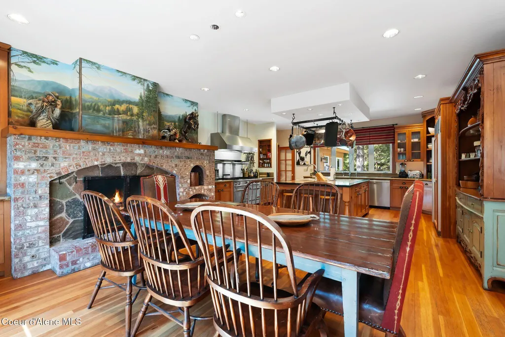 2672 Merril Martin Road Sagle ID 83860