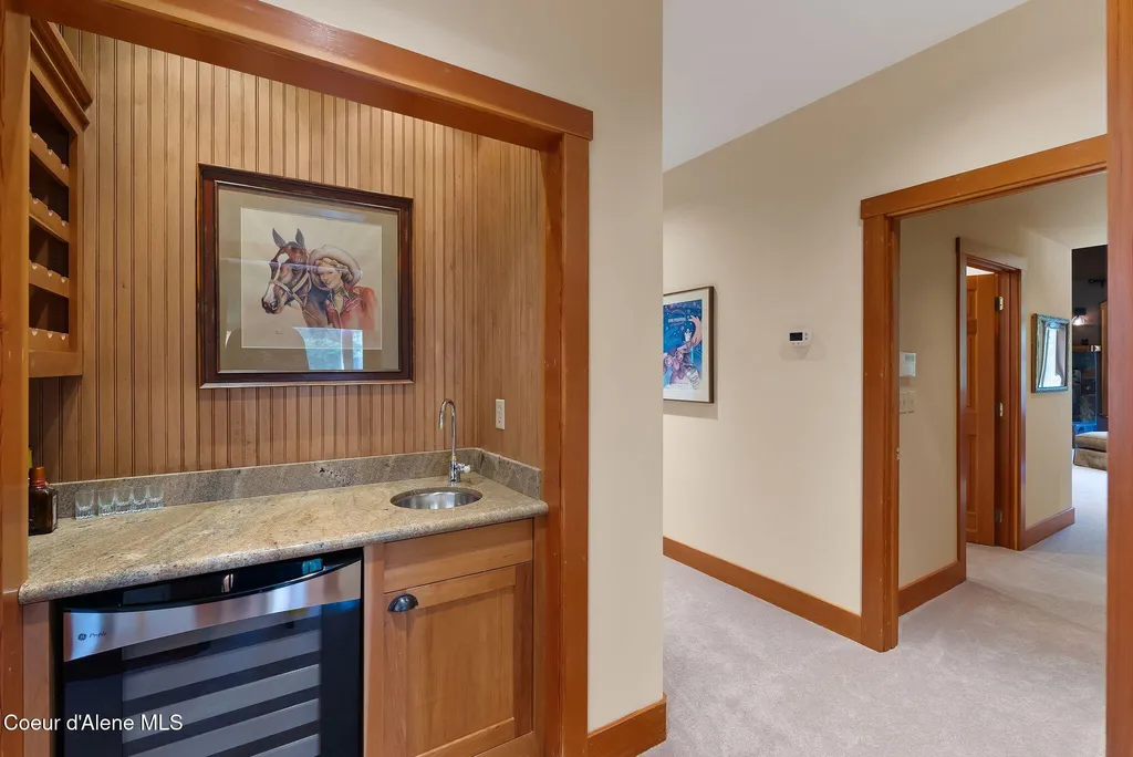 2672 Merril Martin Road Sagle ID 83860