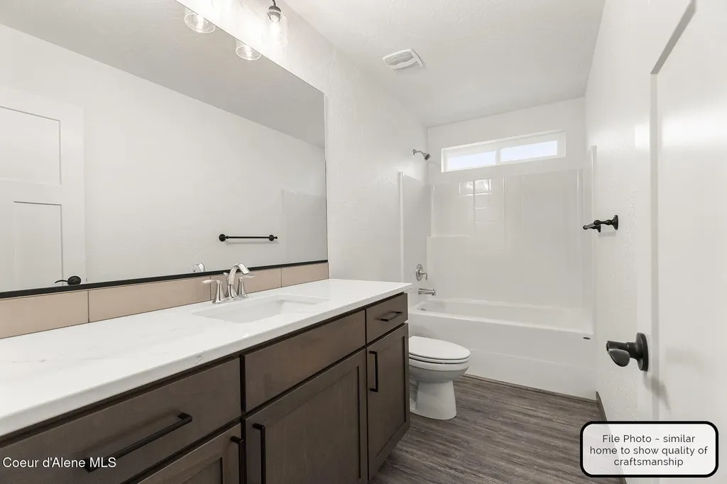 9084 W Swather Avenue Rathdrum ID 83858