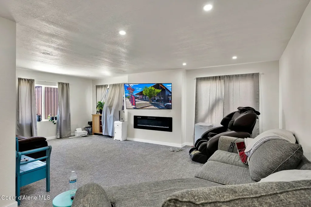 301 W Cameron Avenue Kellogg ID 83837