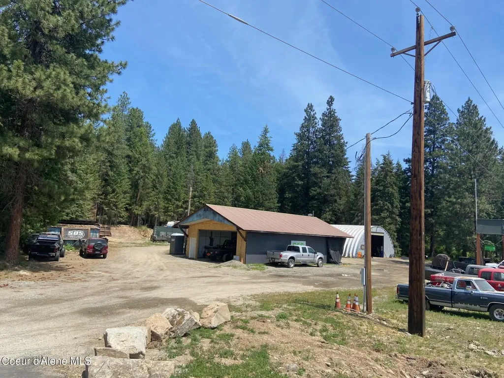 11 Arbor Lane Moyie Springs ID 83845