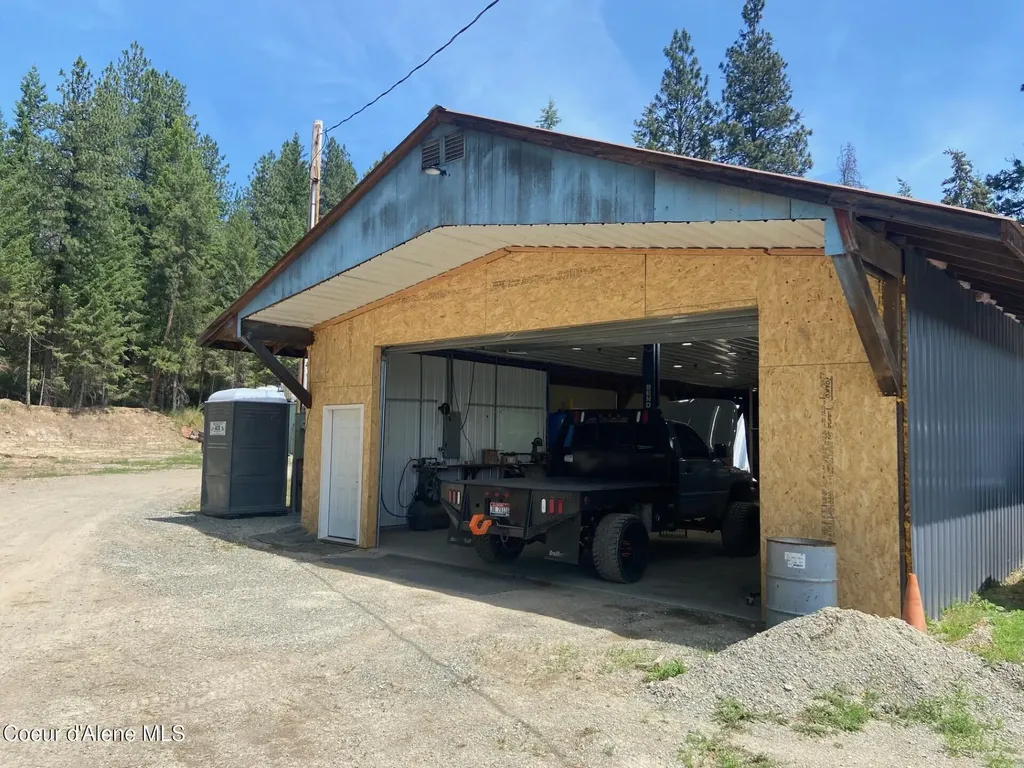 11 Arbor Lane Moyie Springs ID 83845