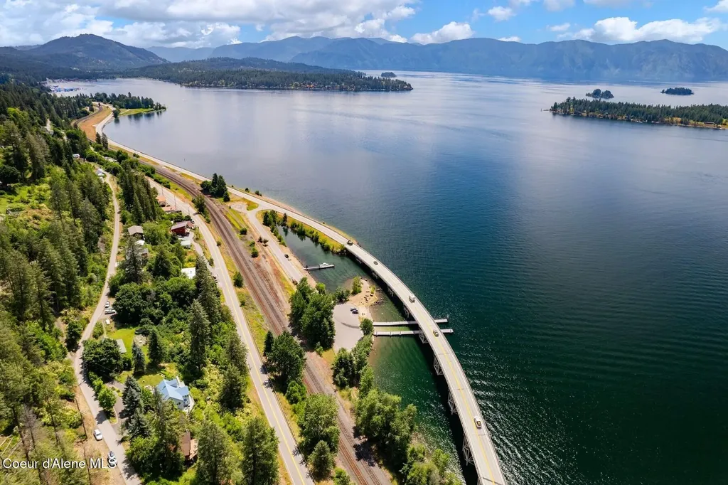 260 Highland Avenue Hope ID 83836