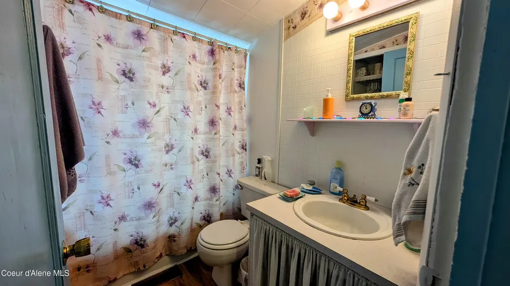 6577 Comanche Street Bonners Ferry ID 83805