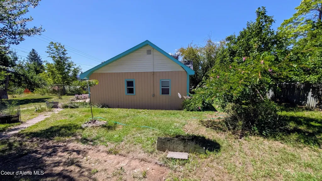 6577 Comanche Street Bonners Ferry ID 83805