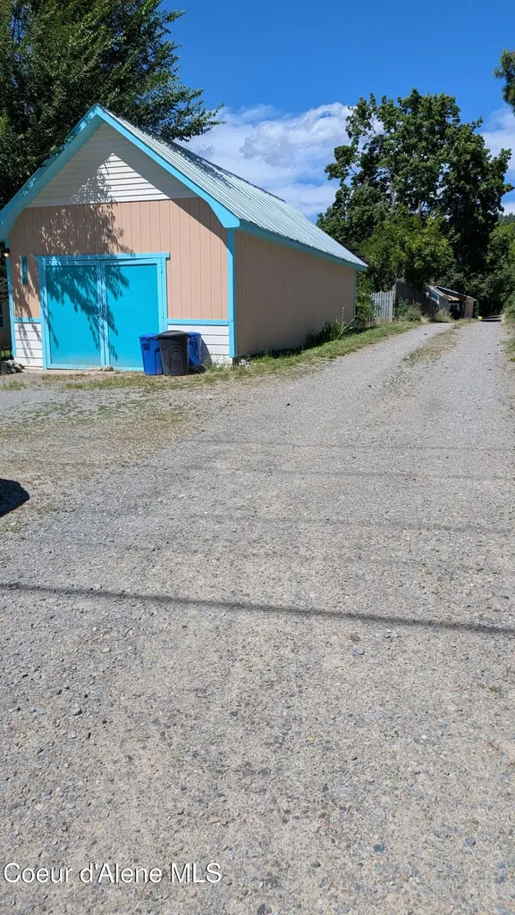 6577 Comanche Street Bonners Ferry ID 83805