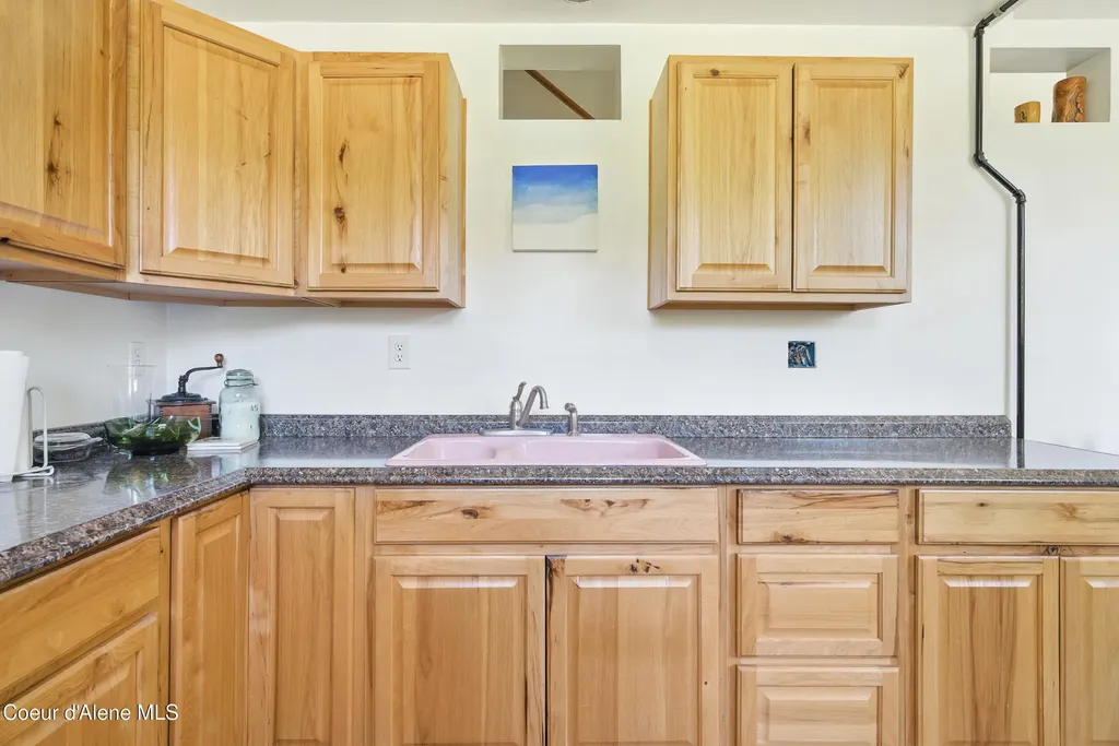 670 Sunset Road Athol ID 83801