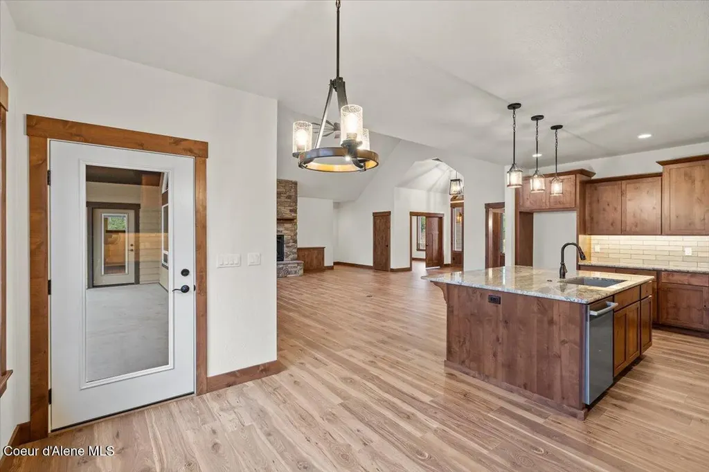L2B1 N Pauls Lane Athol ID 83801