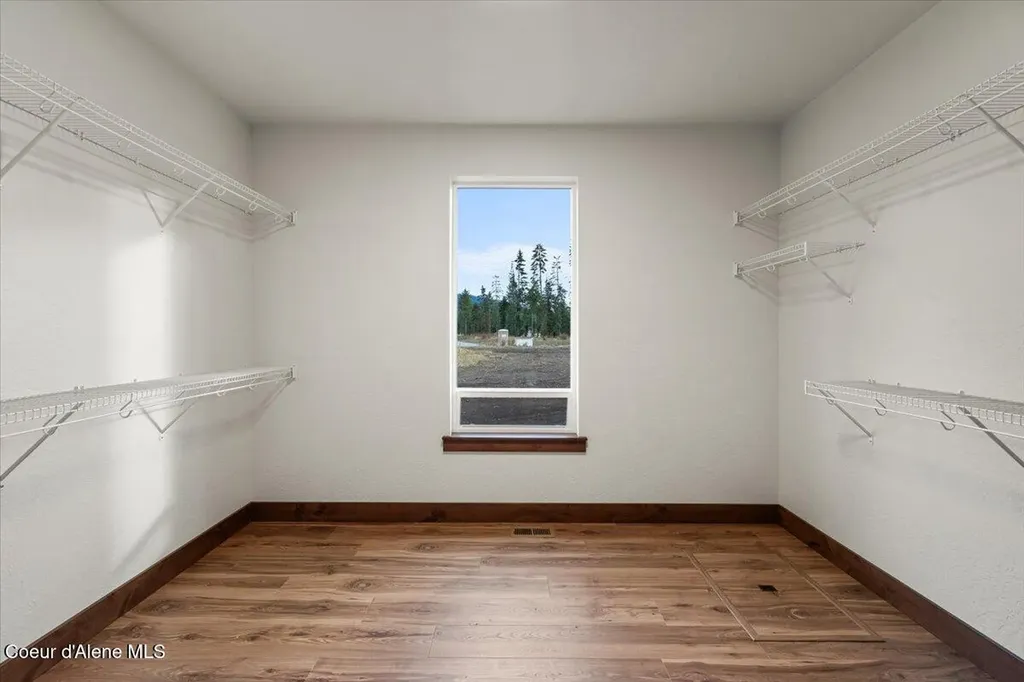 L2B1 N Pauls Lane Athol ID 83801