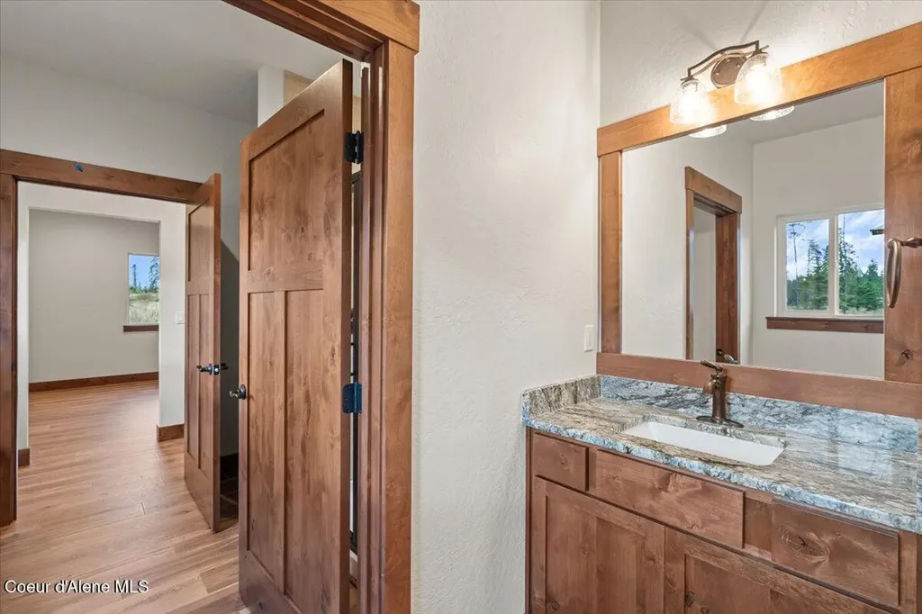L2B1 N Pauls Lane Athol ID 83801