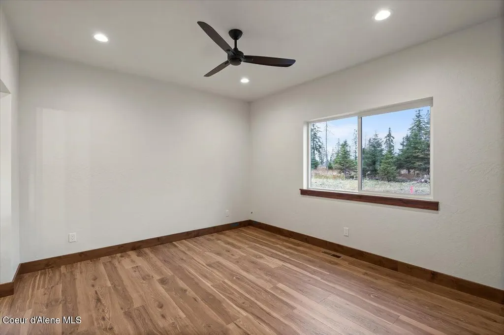 L2B1 N Pauls Lane Athol ID 83801