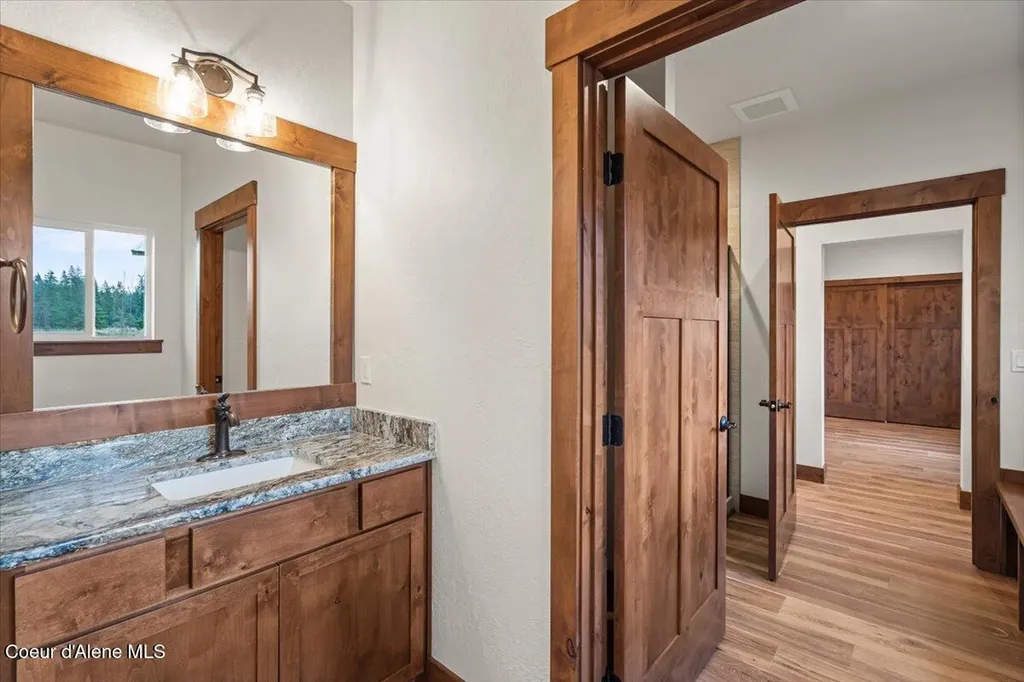 L2B1 N Pauls Lane Athol ID 83801