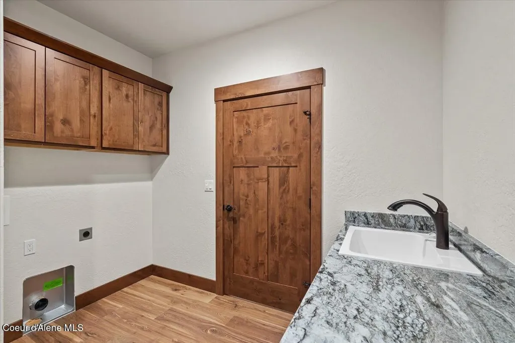 L2B1 N Pauls Lane Athol ID 83801