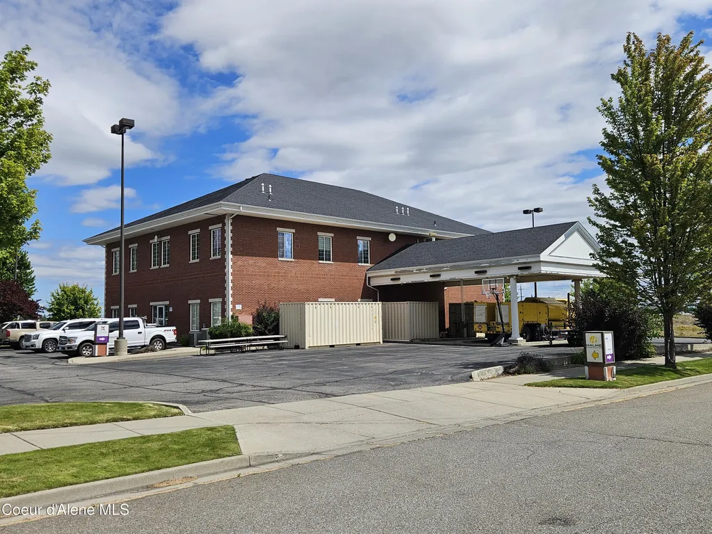 8727 Highway 2 Spokane WA 99224
