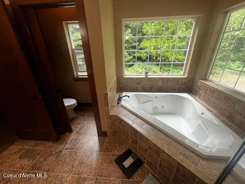 100 Springfield Way Sagle ID 83860
