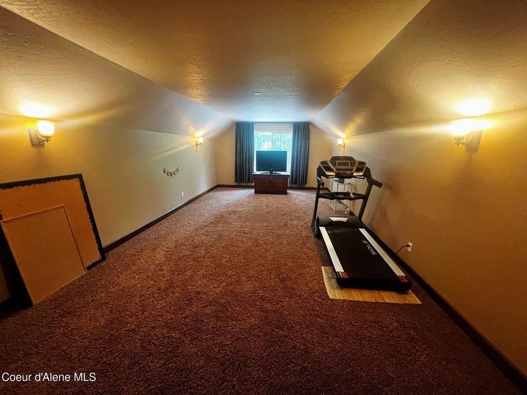100 Springfield Way Sagle ID 83860