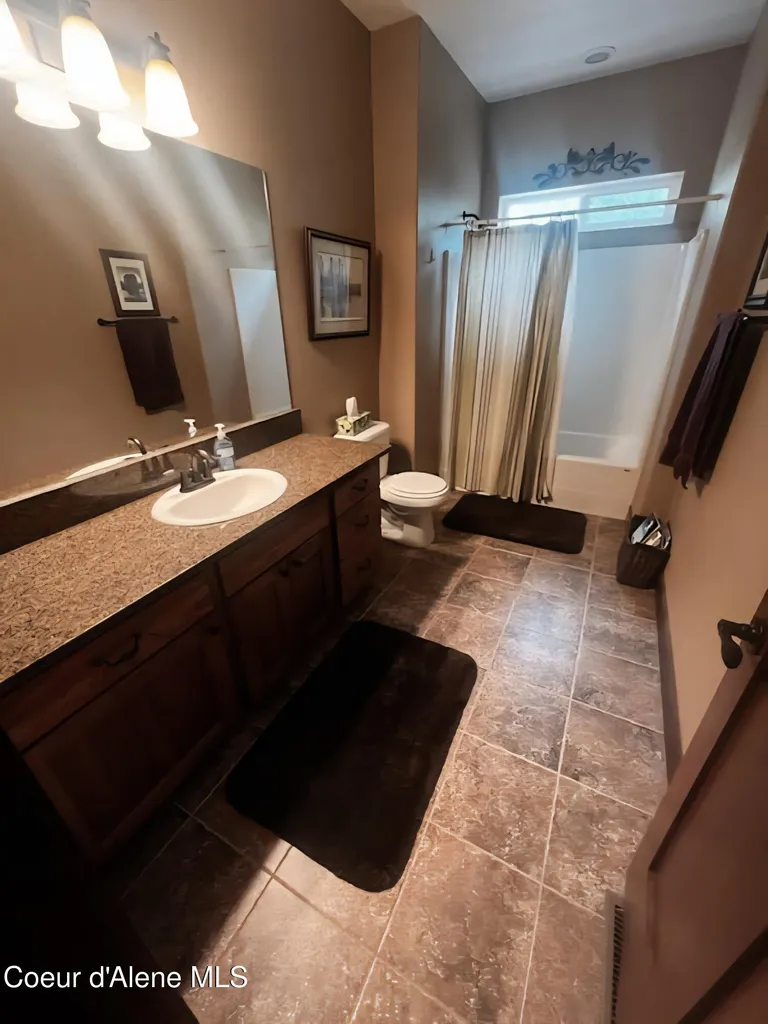 100 Springfield Way Sagle ID 83860