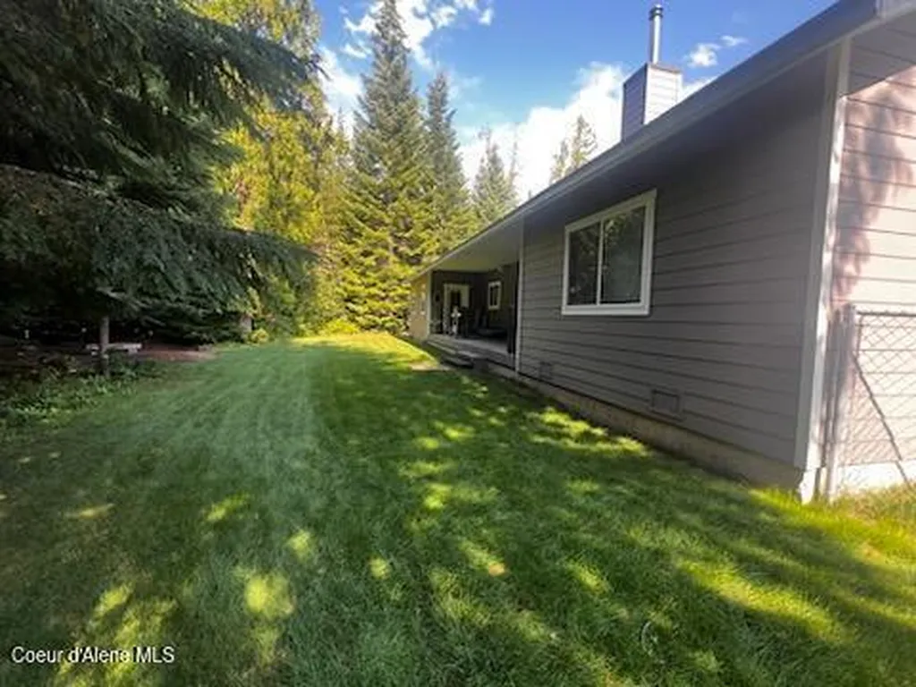 100 Springfield Way Sagle ID 83860
