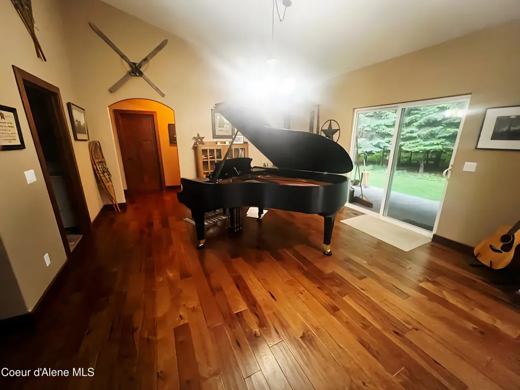100 Springfield Way Sagle ID 83860