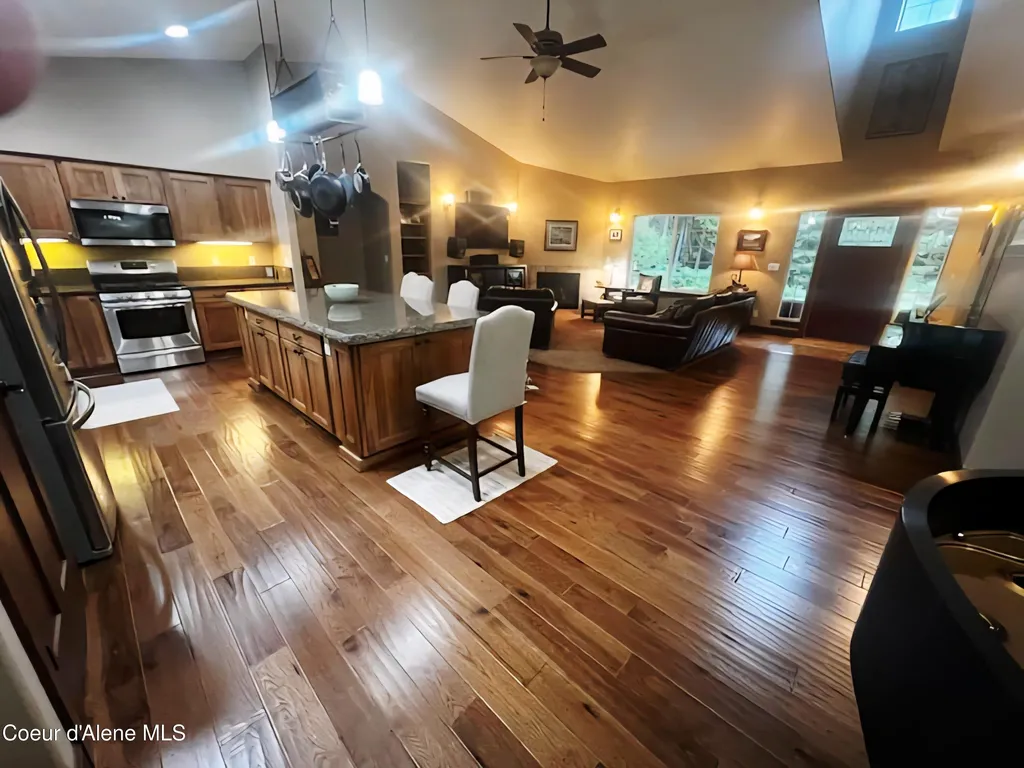 100 Springfield Way Sagle ID 83860