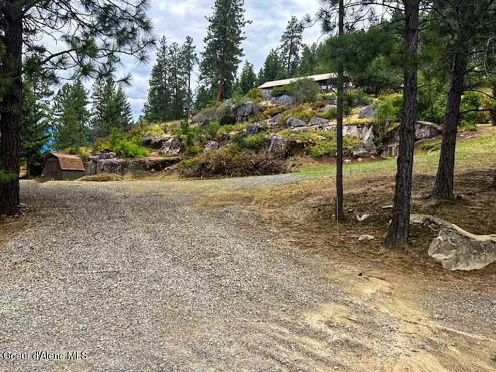 7376 Wild Horse Lane Bonners Ferry ID 83805