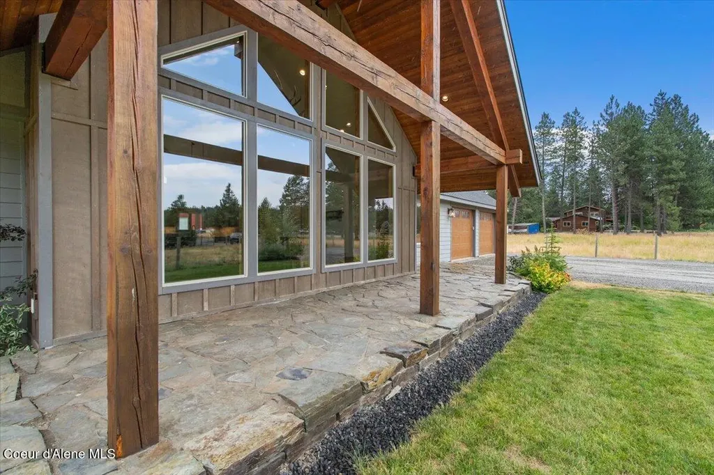 2239 E Glacier Road Hayden ID 83835