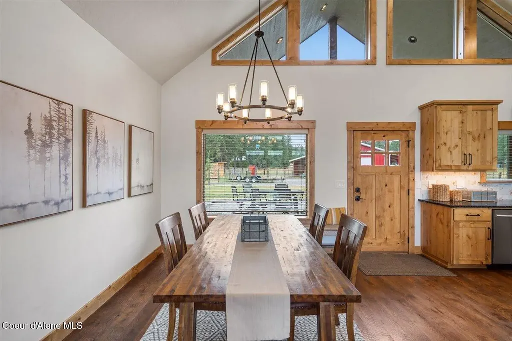 2239 E Glacier Road Hayden ID 83835