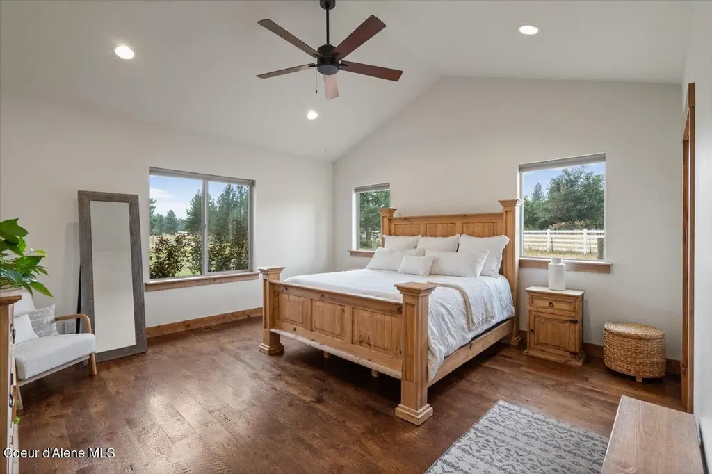 2239 E Glacier Road Hayden ID 83835