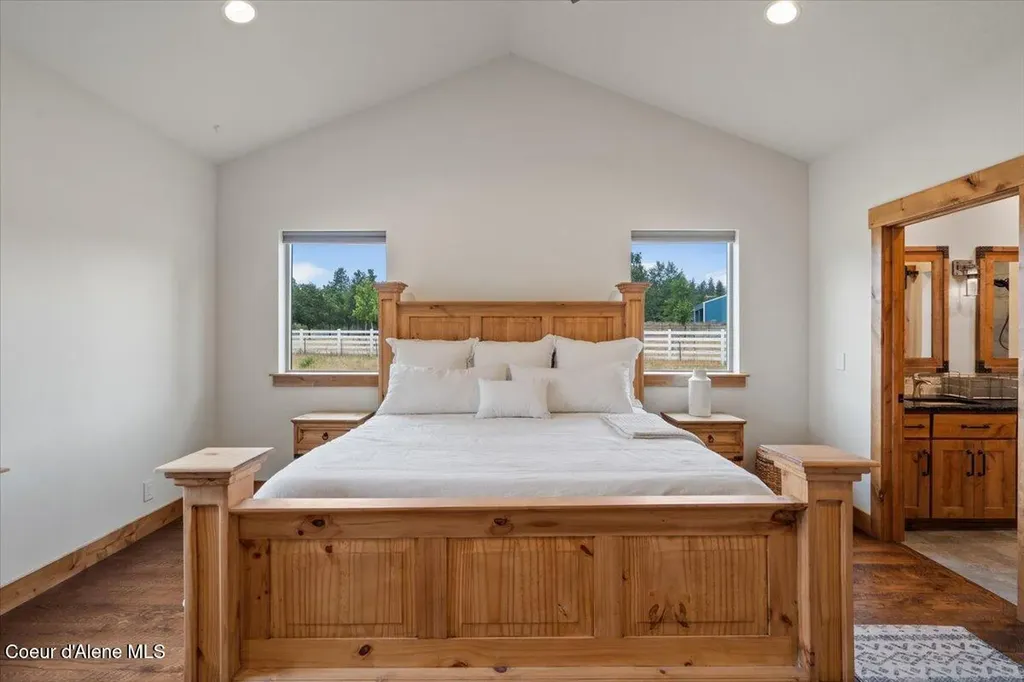 2239 E Glacier Road Hayden ID 83835