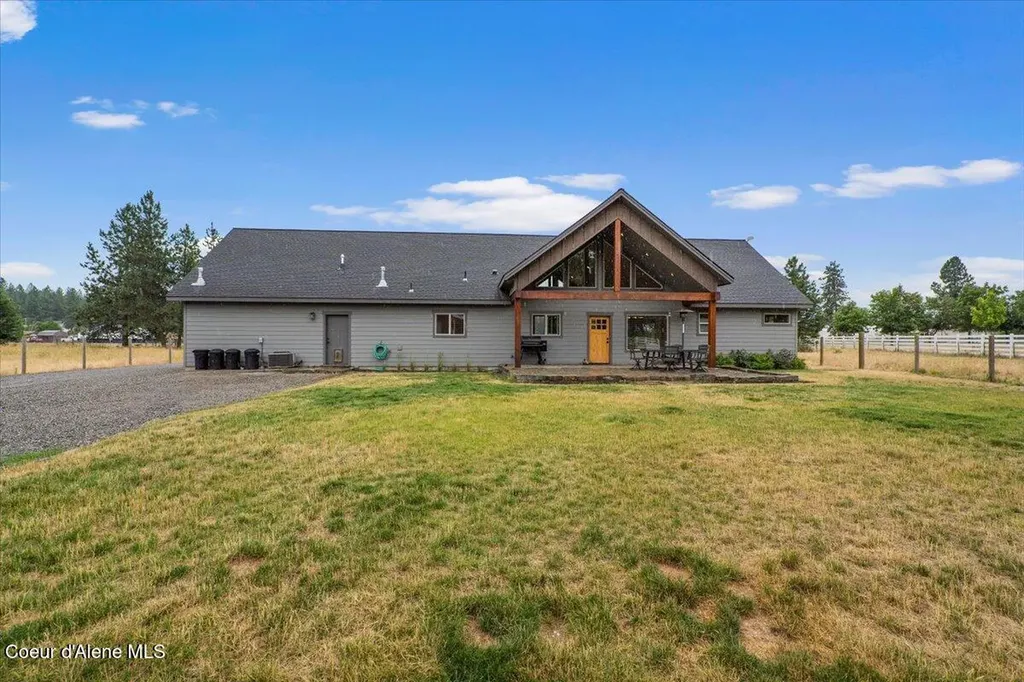 2239 E Glacier Road Hayden ID 83835