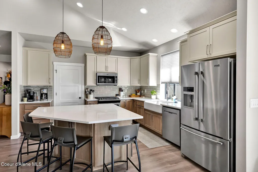 2114 W Okanogan Avenue Post Falls ID 83854