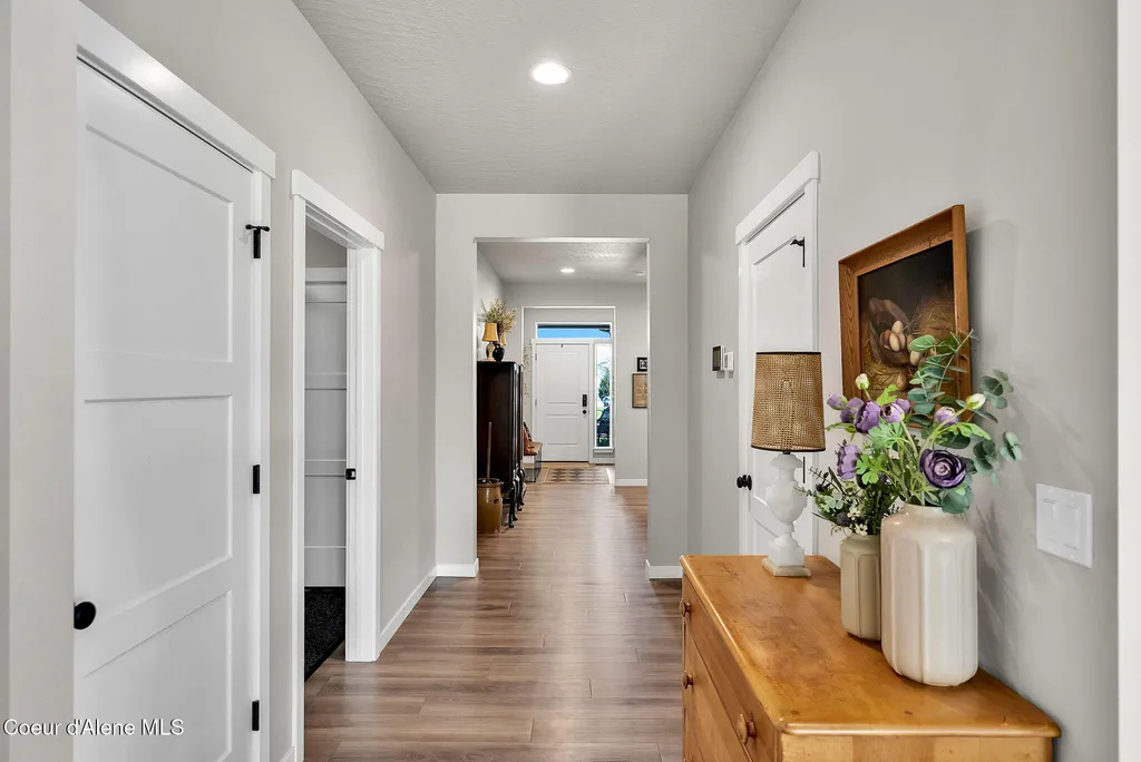 2114 W Okanogan Avenue Post Falls ID 83854