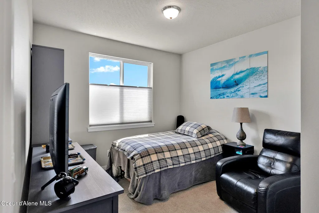 2114 W Okanogan Avenue Post Falls ID 83854