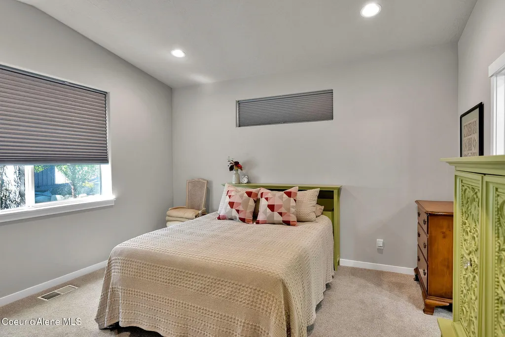 2114 W Okanogan Avenue Post Falls ID 83854
