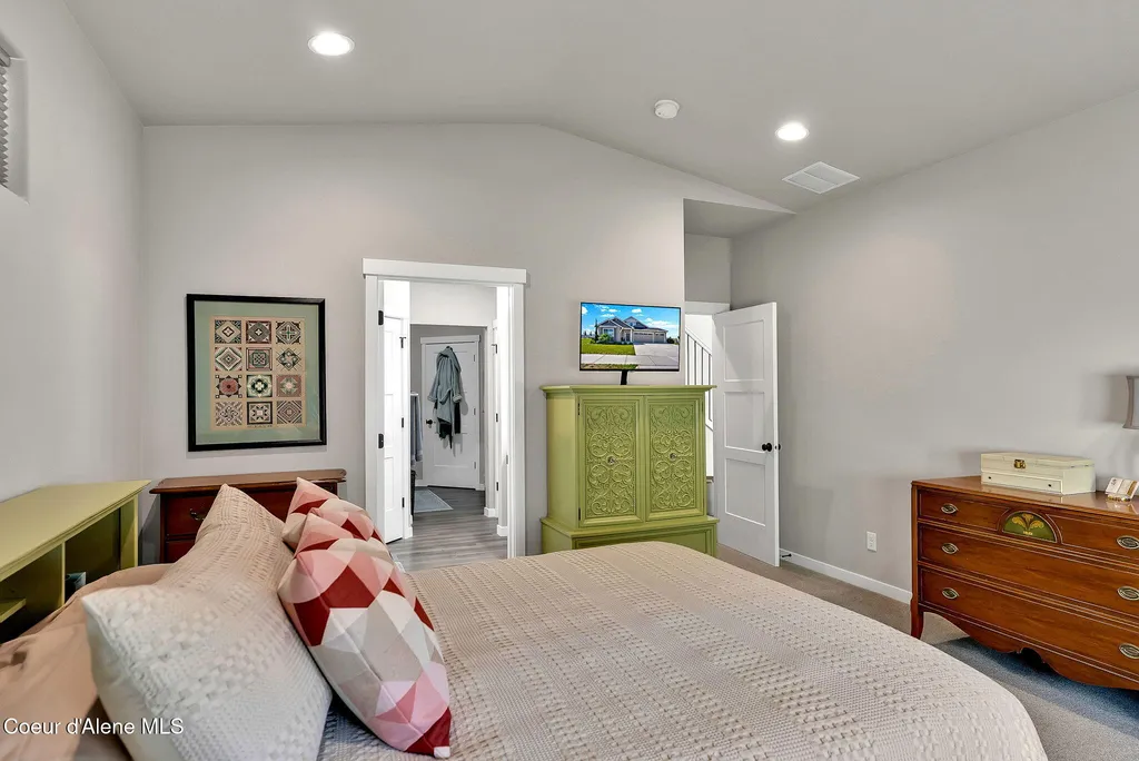 2114 W Okanogan Avenue Post Falls ID 83854