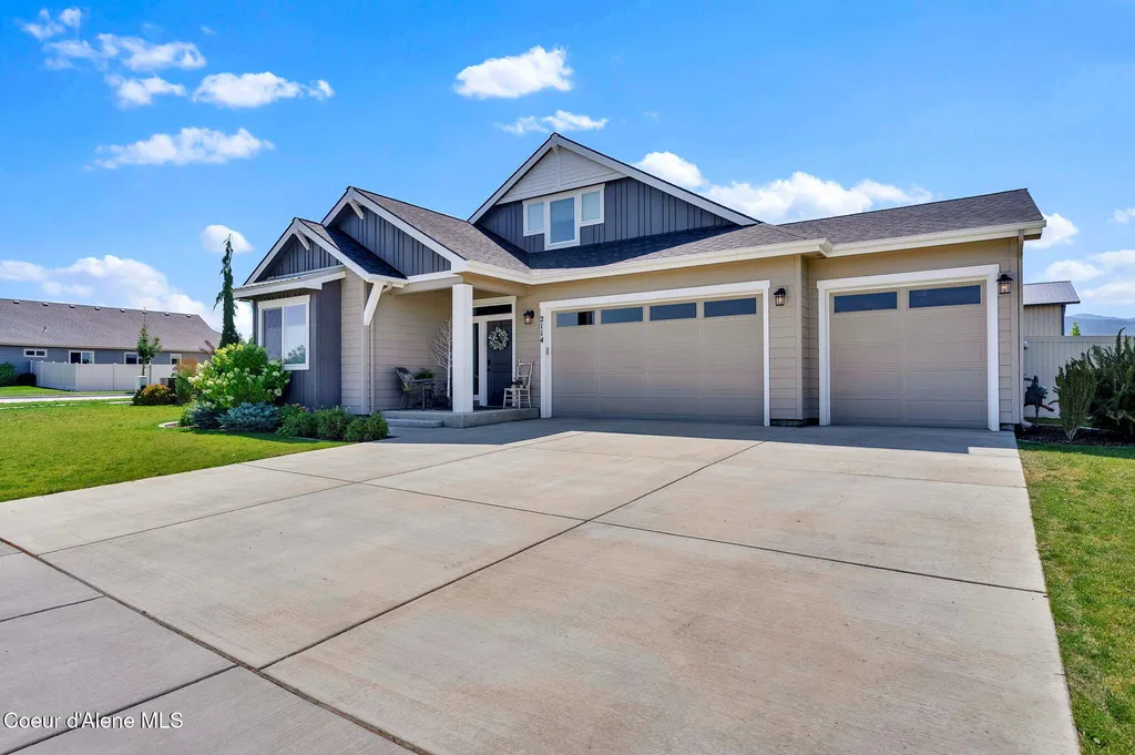2114 W Okanogan Avenue Post Falls ID 83854