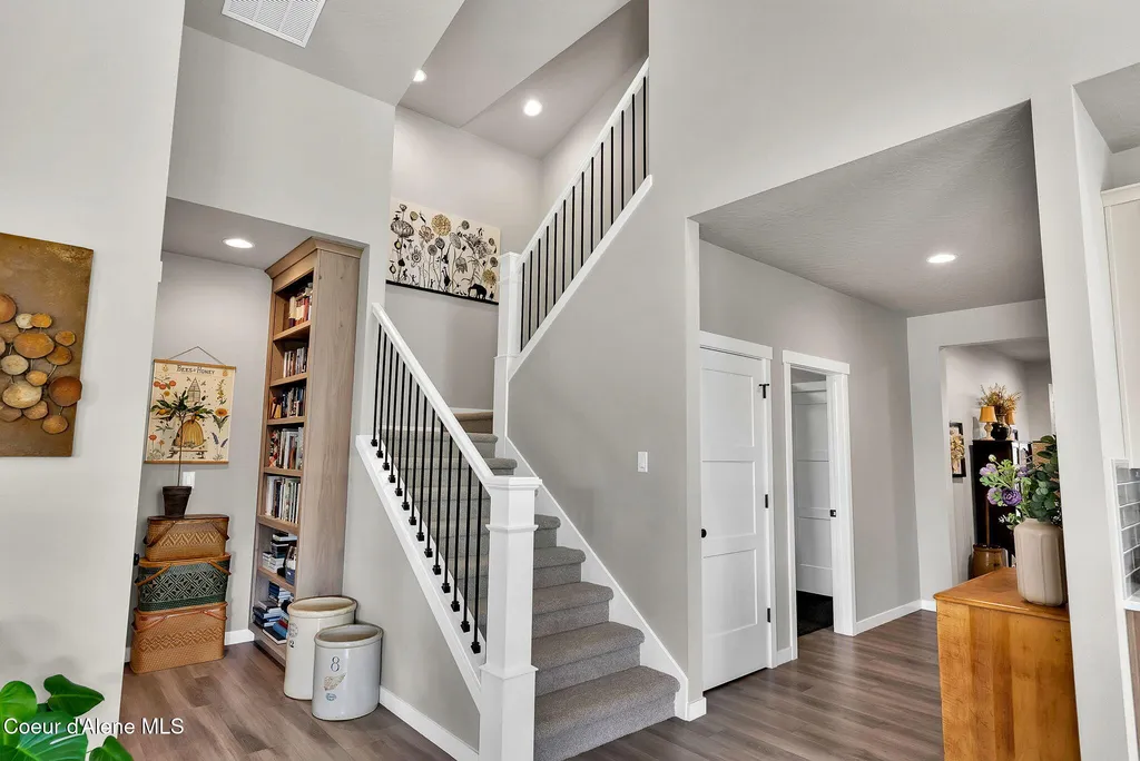 2114 W Okanogan Avenue Post Falls ID 83854