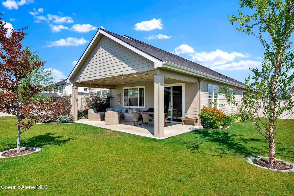 2114 W Okanogan Avenue Post Falls ID 83854