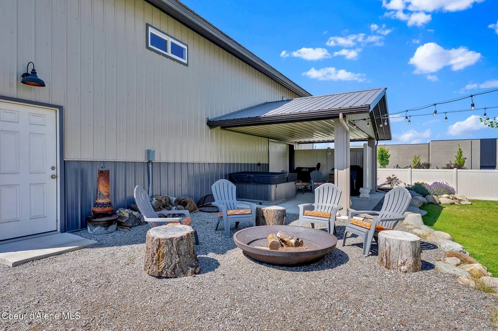 2114 W Okanogan Avenue Post Falls ID 83854