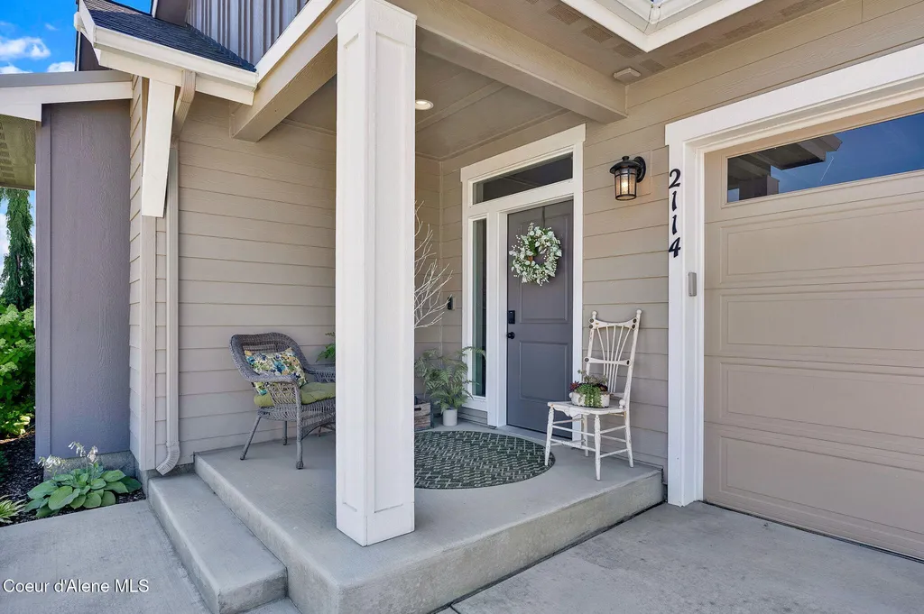 2114 W Okanogan Avenue Post Falls ID 83854