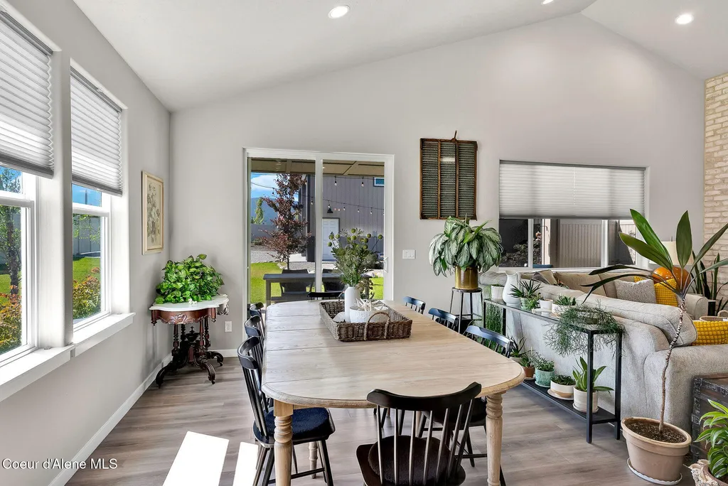 2114 W Okanogan Avenue Post Falls ID 83854