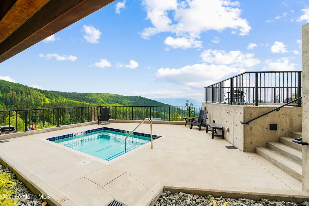 124 Village Lane Sandpoint ID 83864