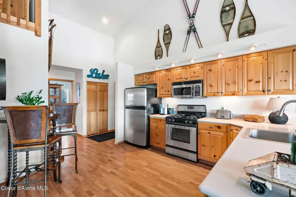 107 Cornice Court Sandpoint ID 83864