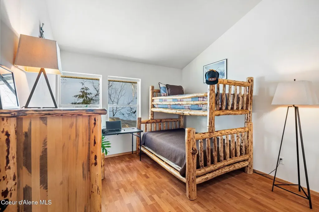 107 Cornice Court Sandpoint ID 83864