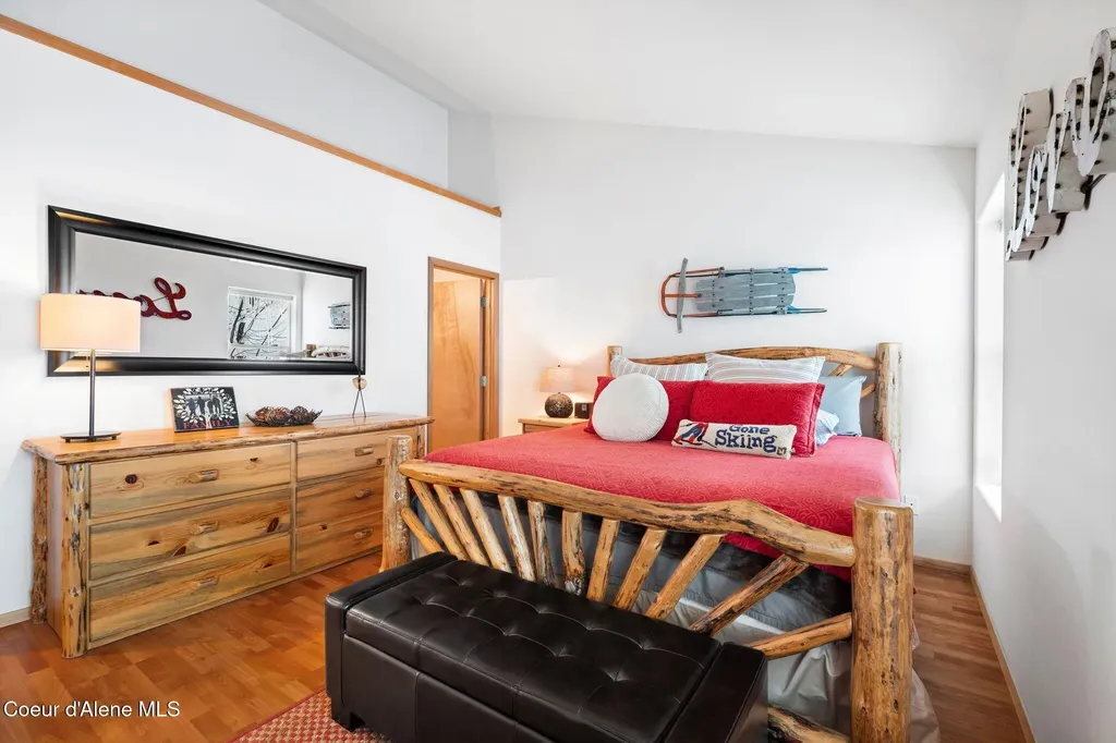 107 Cornice Court Sandpoint ID 83864