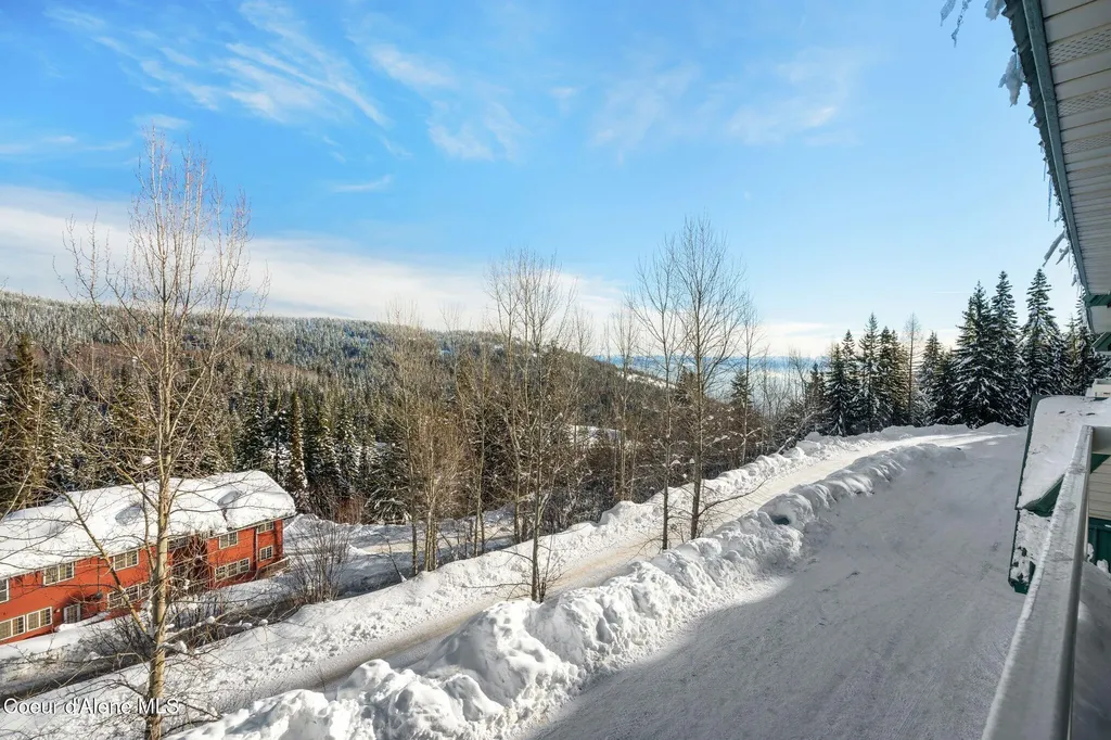 107 Cornice Court Sandpoint ID 83864