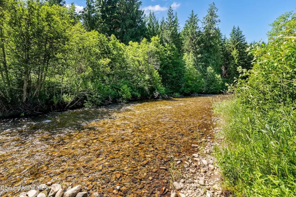 316 Granite Creek Road Nordman ID 83848