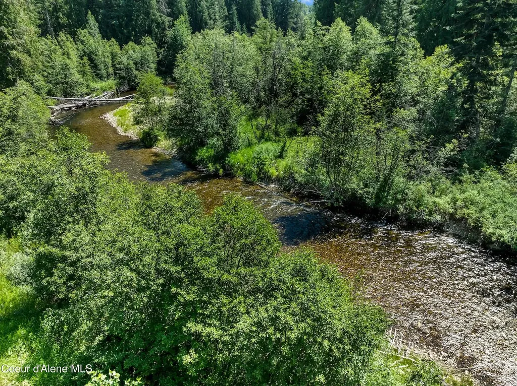 316 Granite Creek Road Nordman ID 83848