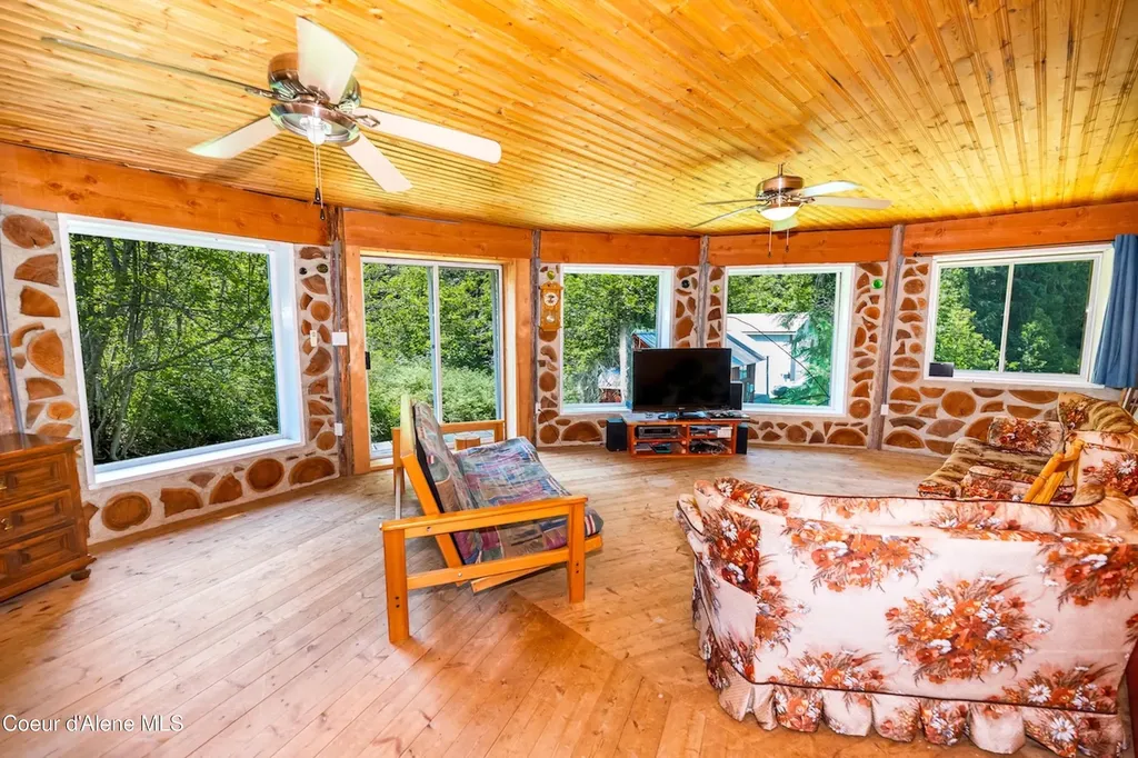 316 Granite Creek Road Nordman ID 83848