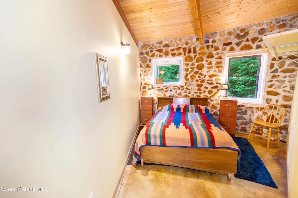 316 Granite Creek Road Nordman ID 83848